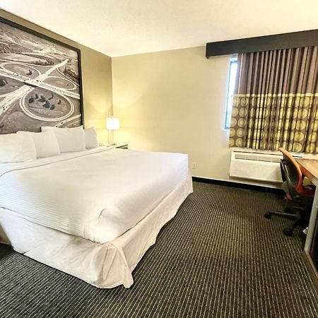Готель Super 8 By Wyndham St Charles Saint Charles Екстер'єр фото
