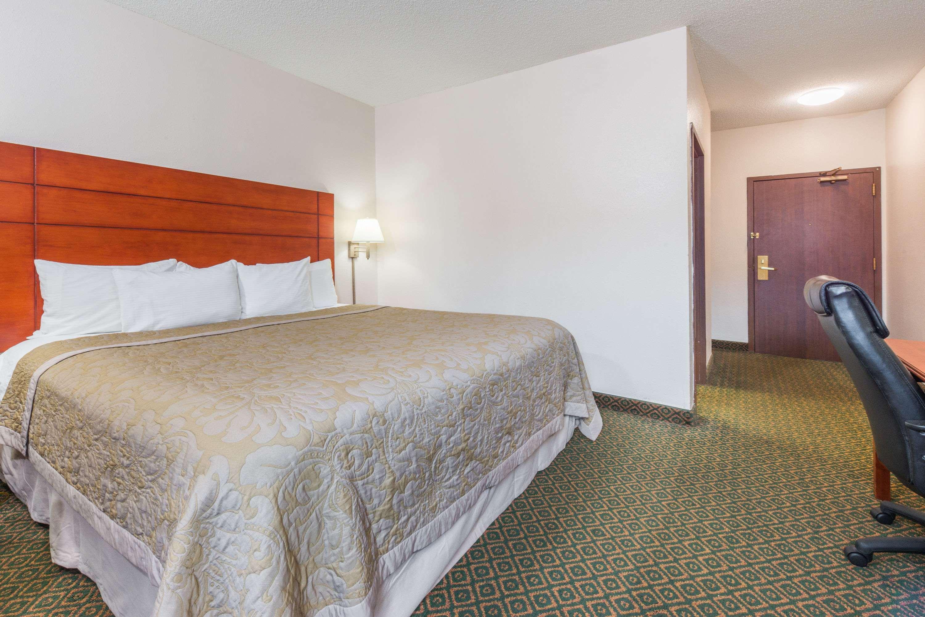 Готель Super 8 By Wyndham St Charles Saint Charles Екстер'єр фото