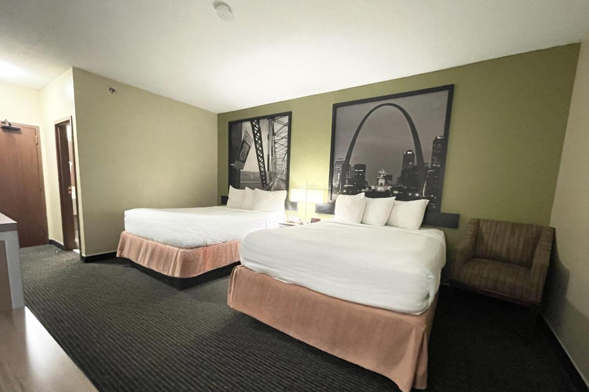 Готель Super 8 By Wyndham St Charles Saint Charles Екстер'єр фото